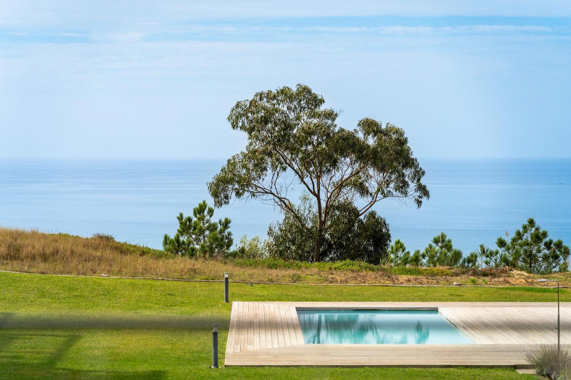 Mar A Vista - Condominium With Pool, Gym And Sea Views ナザレ エクステリア 写真